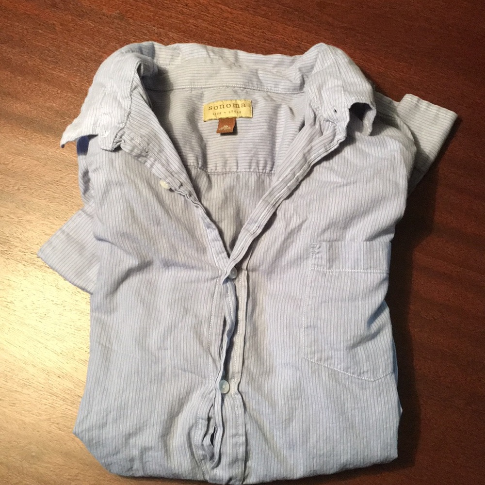 Men’s blue button down